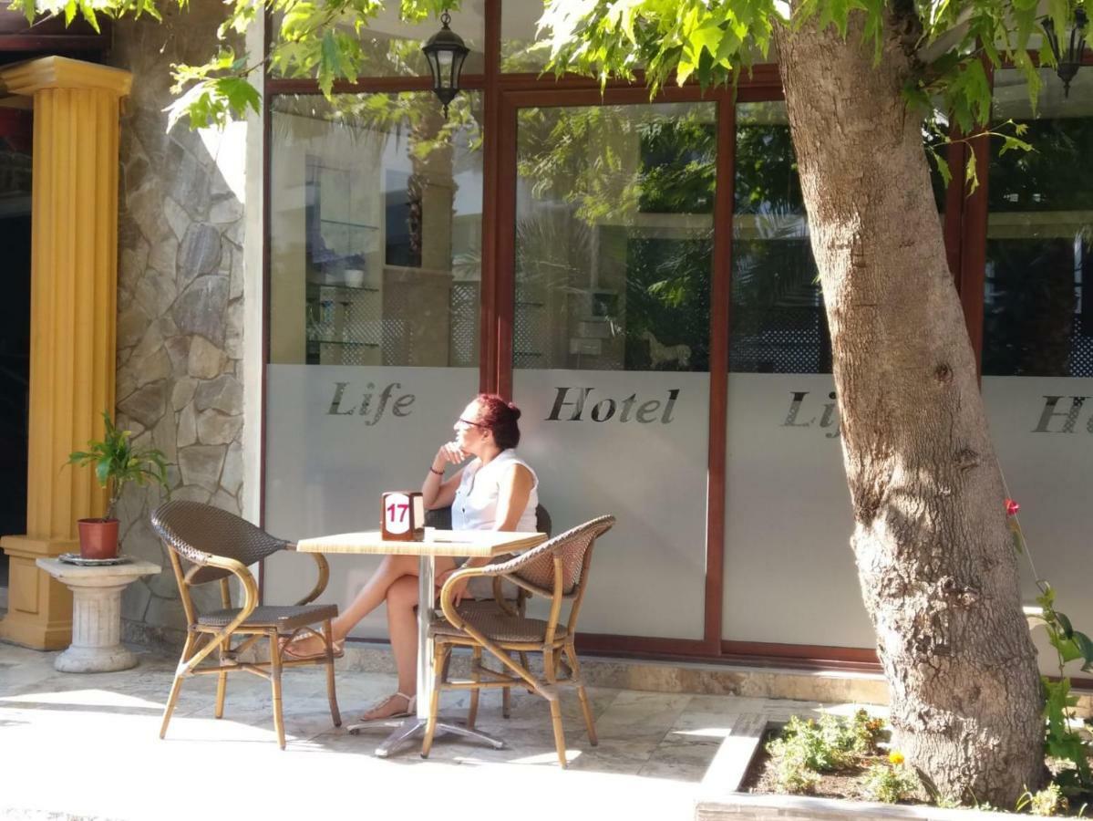 Lıfe Hotel Kyrenia  Exterior foto